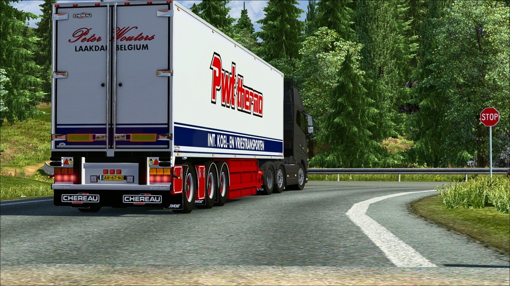 eurotrucks2.exe DX9 20140604 144237 - 