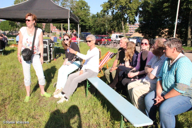 R.Th.B.Vriezen 2014 06 06 3489 Arnhems Fanfare Orkest Chuck-A-Luck Een kunstwerk voor Presikhaaf vrijdag 6 juni 2014