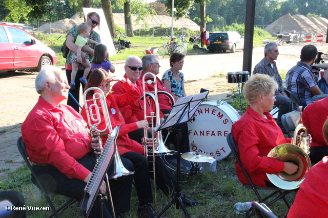 R.Th.B.Vriezen 2014 06 06 3585 Arnhems Fanfare Orkest Chuck-A-Luck Een kunstwerk voor Presikhaaf vrijdag 6 juni 2014