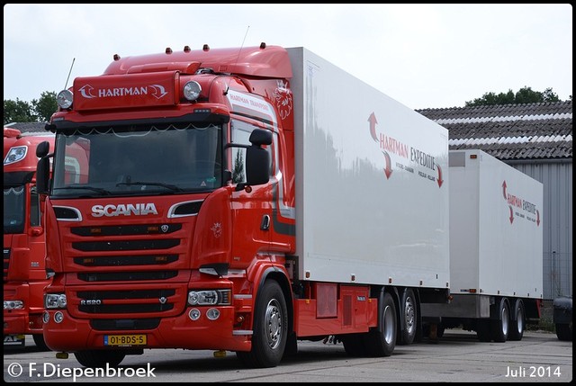 01-BDS-5 Scania R520 Hartman-BorderMaker 2014