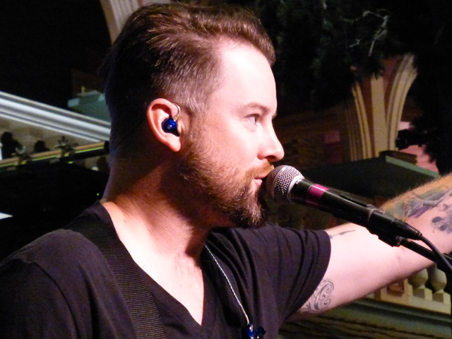 P1250775 David Cook - Atlantic City 07-19-2014