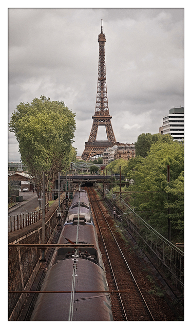 Tour Eiffe and Train France