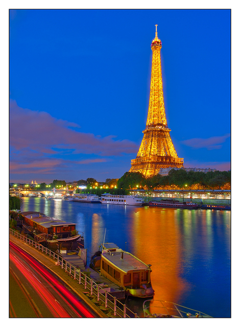 Tour Eiffel Reflection France