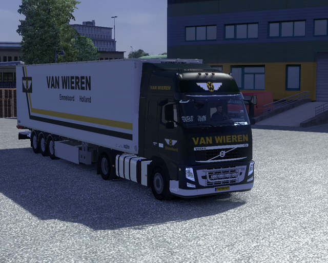 ets2 Volvo Fh16 4x2 + Chereau Cooler met Laadklep  prive skin ets2