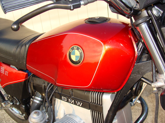 6207868 '84 R80ST, Red, Dual Corbin, Chrome Rack 0 SOLD.....6207868 1984 BMW R80ST, Red. 34,500 miles. Just finished deep service / rebuild & new tires, etc.