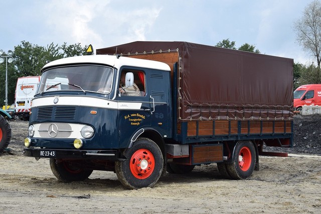 DSC 0713-BorderMaker Truck in the Koel 2014