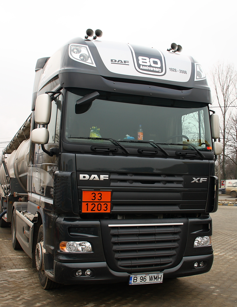 RO-DAF-105-XF-460-black-250209-3 - 