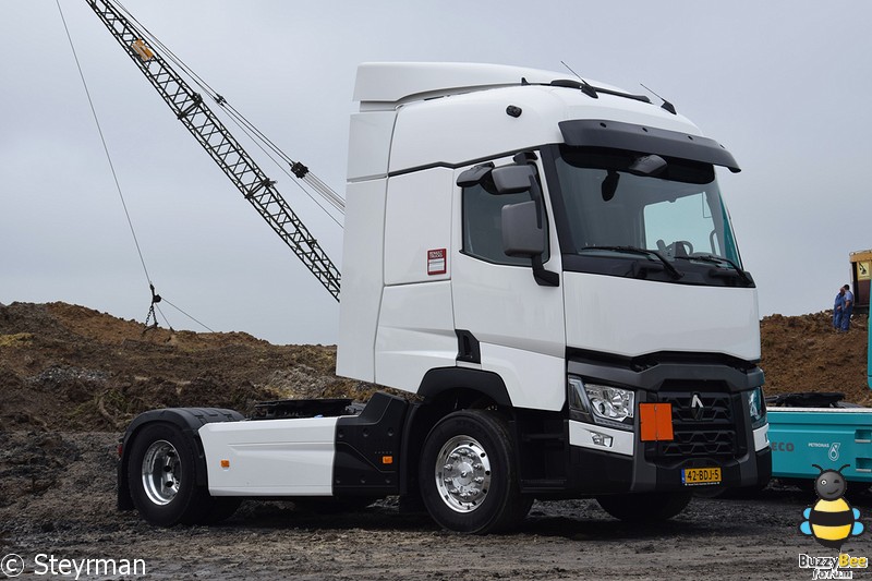 DSC 0220-BorderMaker - Truck in the Koel 2014