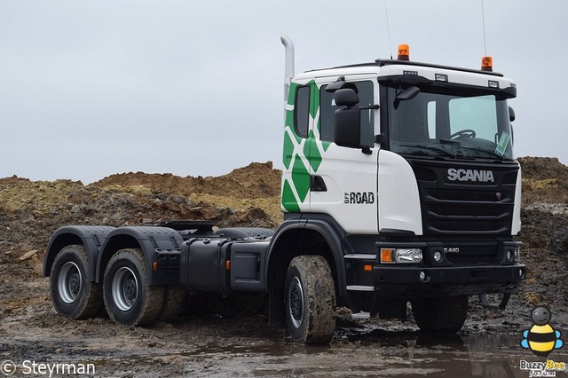 DSC 0223-BorderMaker Truck in the Koel 2014