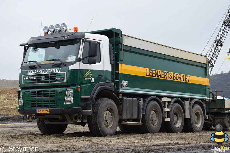 DSC 0240-BorderMaker - Truck in the Koel 2014