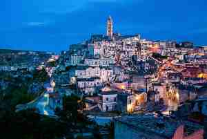 17-cave-dwellers-italy-matera read news