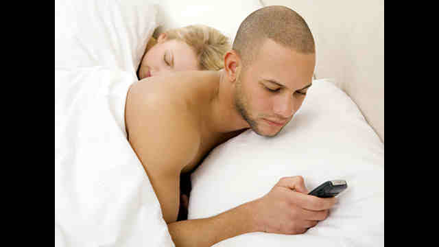 5309794-Why-Do-People-Cheat-on-Their-Partner read news