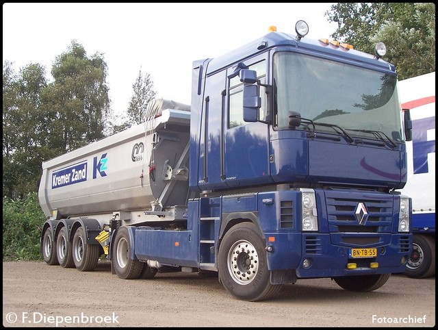 BN-TB-55 Renault Magnum-BorderMaker oude foto's