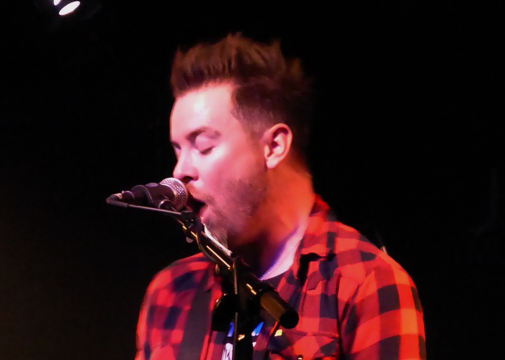 P1270518 David Cook - Jammin' Java 12-2-2014