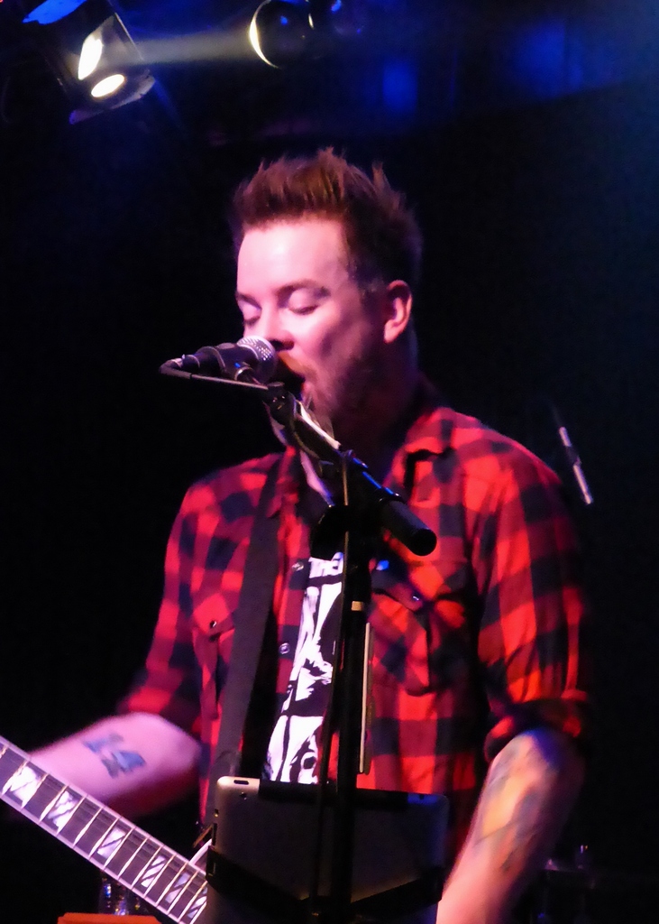 P1270517 David Cook - Jammin' Java 12-2-2014