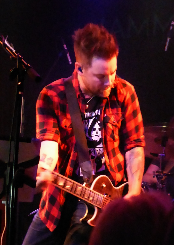 P1270504 David Cook - Jammin' Java 12-2-2014