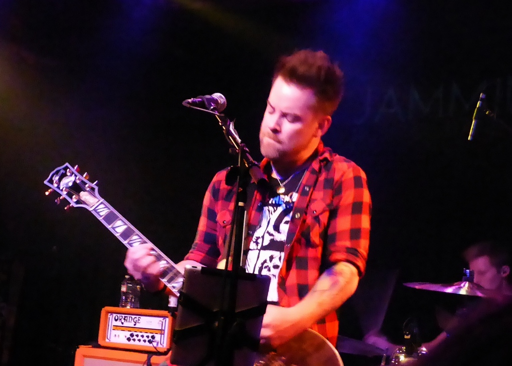 P1270478 David Cook - Jammin' Java 12-2-2014