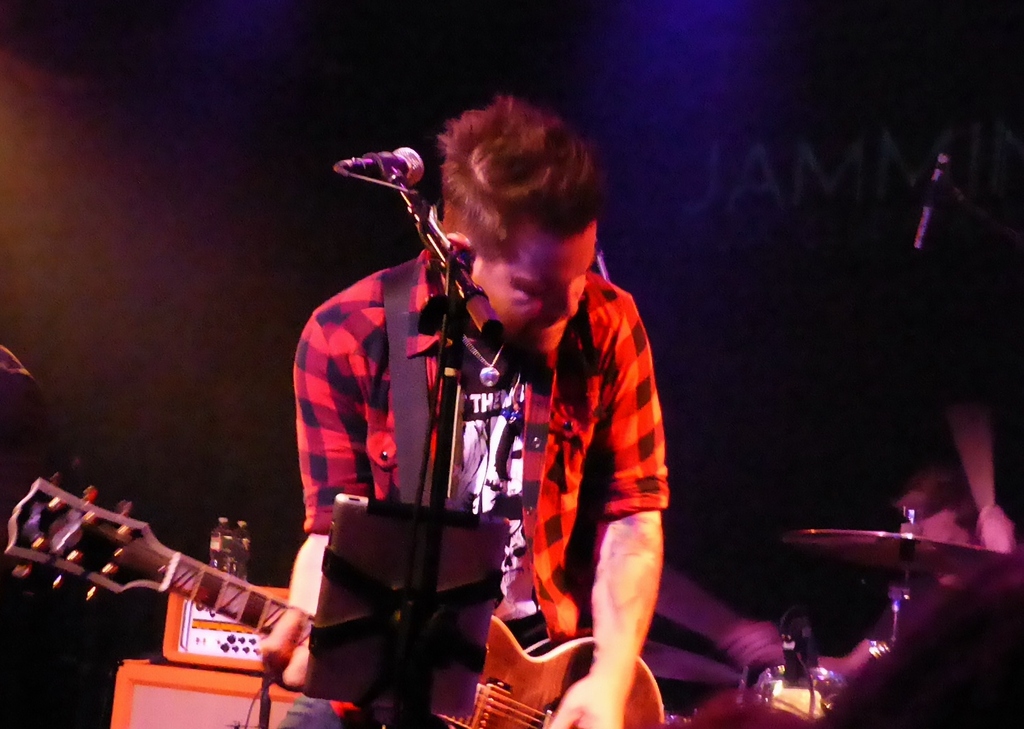 P1270475 David Cook - Jammin' Java 12-2-2014