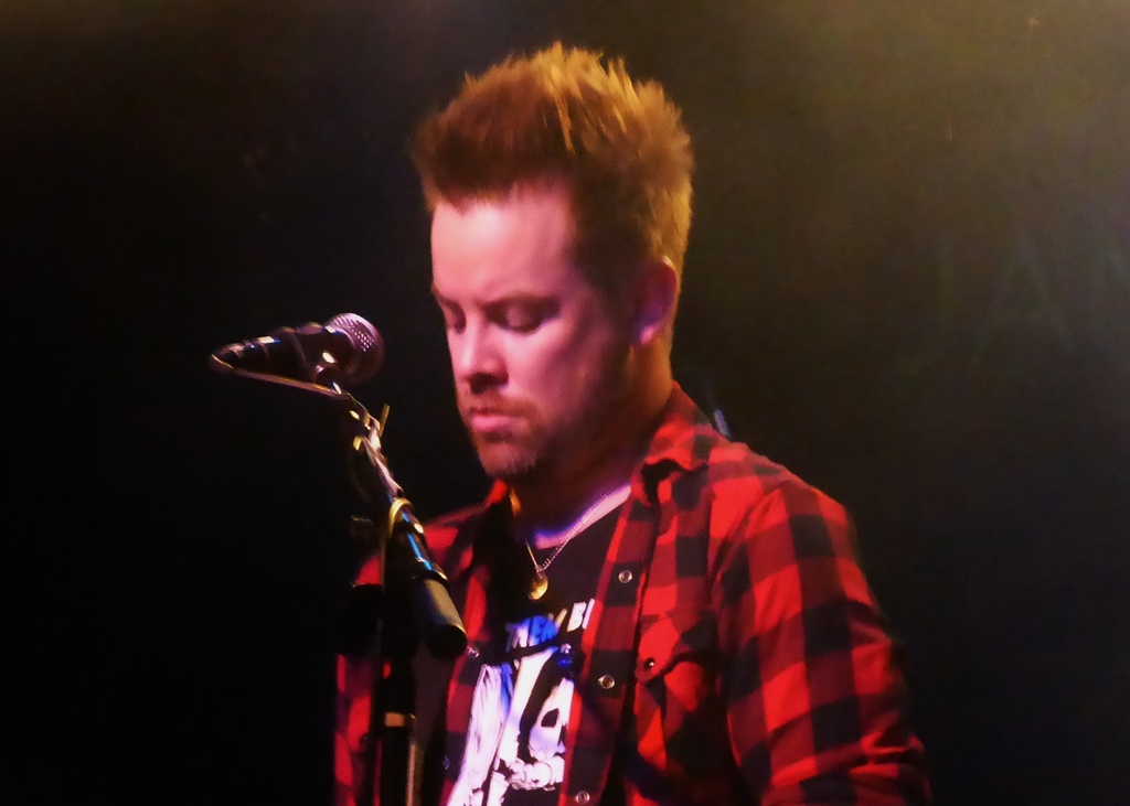 P1270446 David Cook - Jammin' Java 12-2-2014