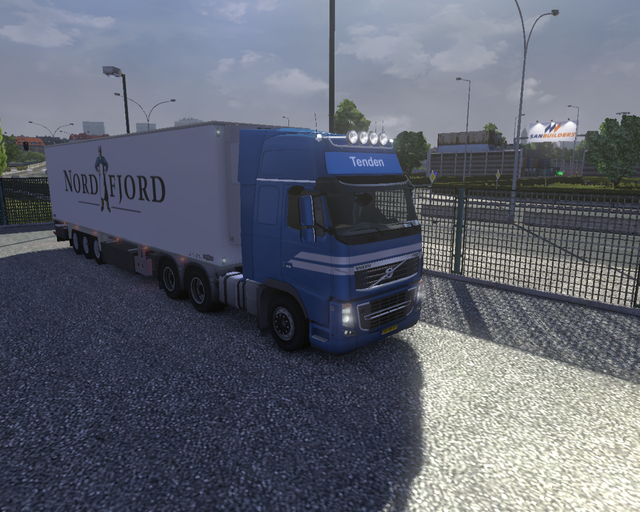 ets2 Volvo Fh16 6x4 + Coolliner Tenden Transport N prive skin ets2