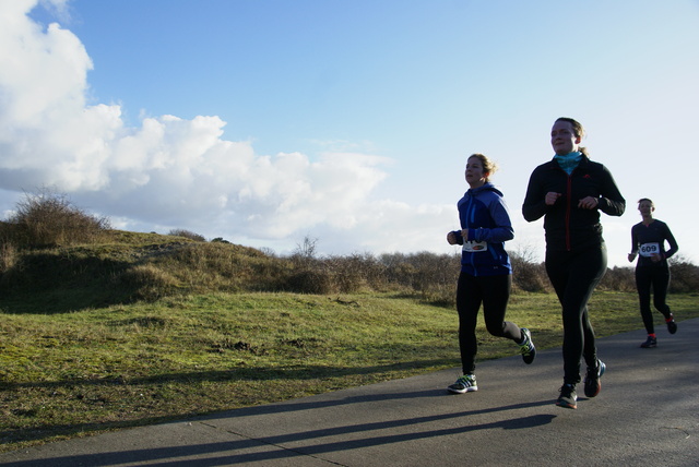 DSC05328 5 en 10 km loop Westvoorne 4-1-2015