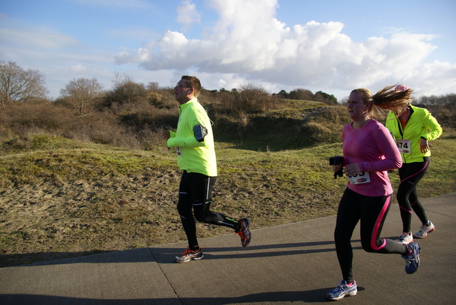 DSC05334 5 en 10 km loop Westvoorne 4-1-2015