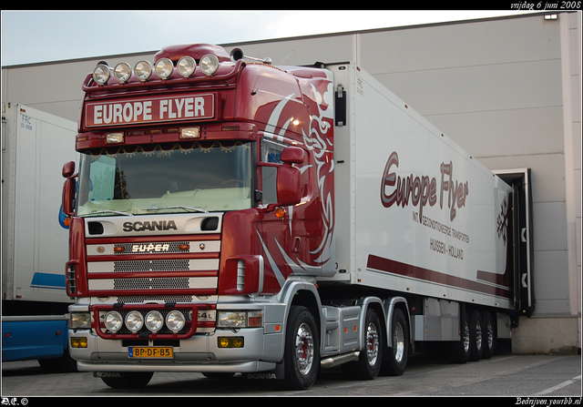 europe flyer scania + trailer rood Diversen