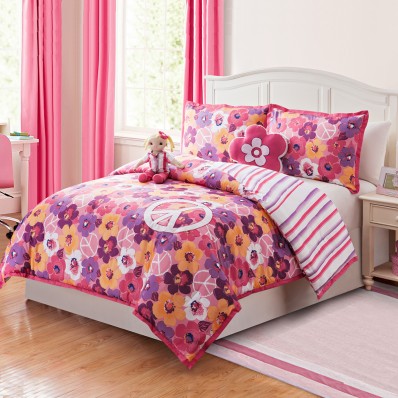 "Flower Power" Reversible Bedding Set with 18 inch Bedding