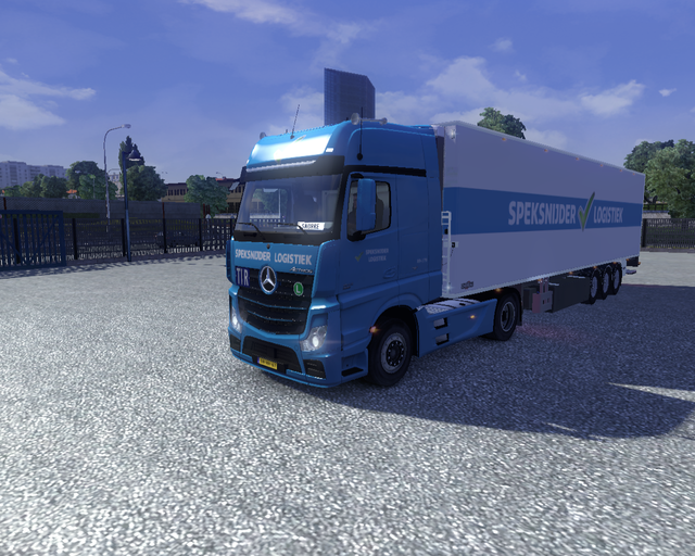 ets2 Mercedes Actros MP4 + Chereau Cooliner D prive skin ets2