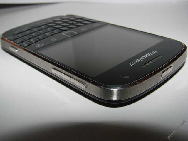 DSC06368 BlackBerry 9900