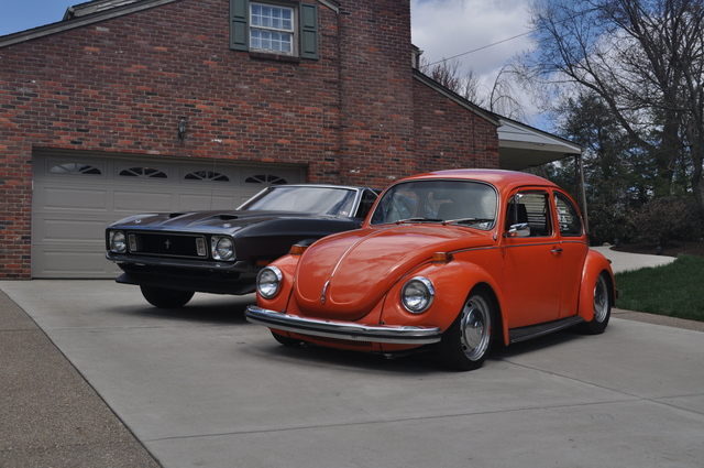 DSC 0270 mustang and the beetle