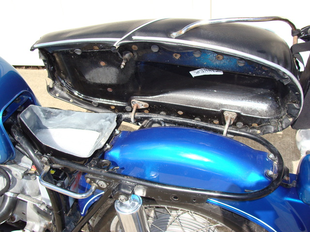 2973281 '70 R75-5, Blue. 011 SOLD.....2973281 '70 R75/5 SWB, Blue. 87,500 Mi. Starts easily. Runs GREAT! Very strong.