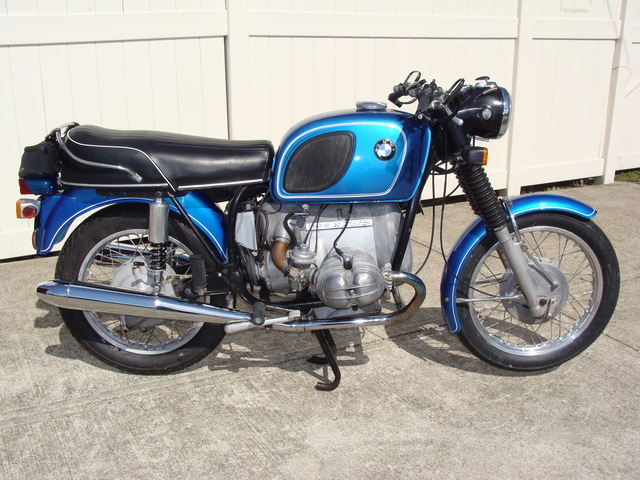 2973281 '70 R75-5, Blue. 016 SOLD.....2973281 '70 R75/5 SWB, Blue. 87,500 Mi. Starts easily. Runs GREAT! Very strong.