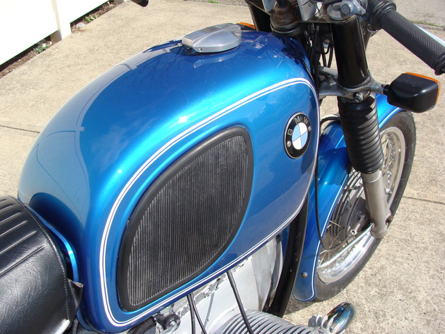 2973281 '70 R75-5, Blue. 019 SOLD.....2973281 '70 R75/5 SWB, Blue. 87,500 Mi. Starts easily. Runs GREAT! Very strong.