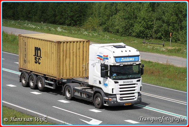 BR-PB-93-BorderMaker Container Trucks