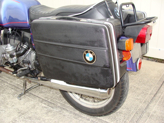 6175202 '81 R100T Rabid, Konis, Krauser, Reynolds  SOLD......6175202 1981 BMW R100T, custom Blue Smoke paint. Rabid Transit Fairing with Lowers. Krauser Saddlebags, Koni Shocks, Reynolds centerstand, Brown Sidestand, Major 10K Service, plus much more.