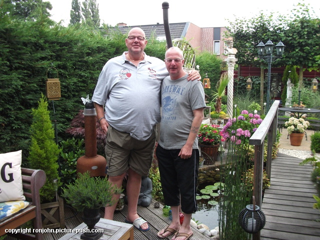 Tuin - Ron en John 11-07-15 1 In de tuin 2016