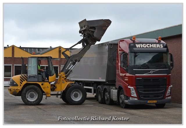 Wigchers 98-BDF-5 met shovel Agrifirm Hoogezand (0 Richard