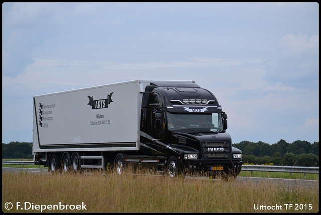 55-BDR-4 Iveco Strator Arts-BorderMaker Uittocht TF 2015