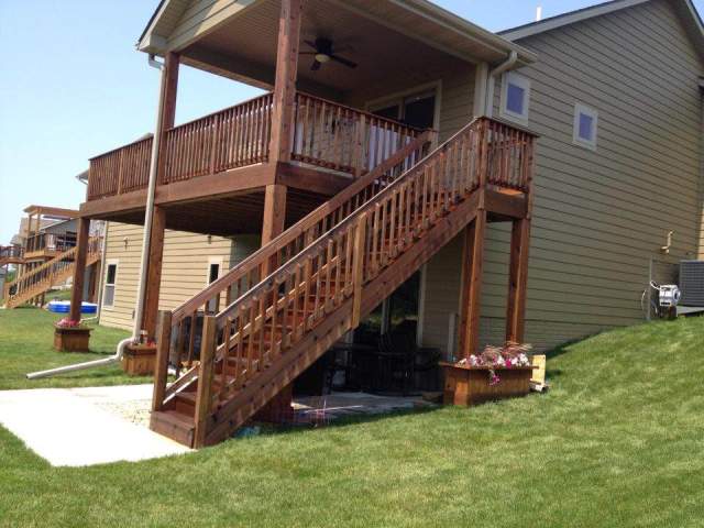deck staining central Iowa BrightLine Fence and Deck Staining
