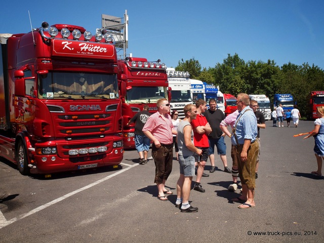 geiselwind-2014-wwwtruck-picseu-141 14211473200 o Trucker- & Country Festival Geiselwind, Autohof Strohofer