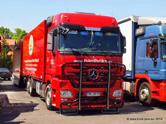 geiselwind-2014-wwwtruck-picseu-175 14394679981 o Trucker- & Country Festival Geiselwind, Autohof Strohofer