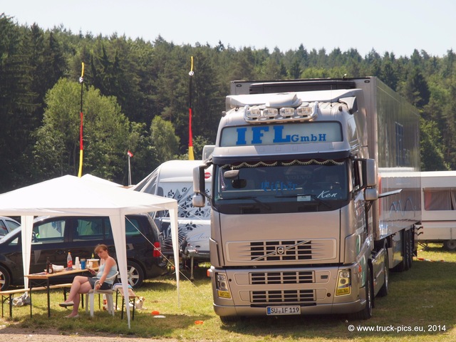 geiselwind-2014-wwwtruck-picseu-438 14211920870 o Trucker- & Country Festival Geiselwind, Autohof Strohofer