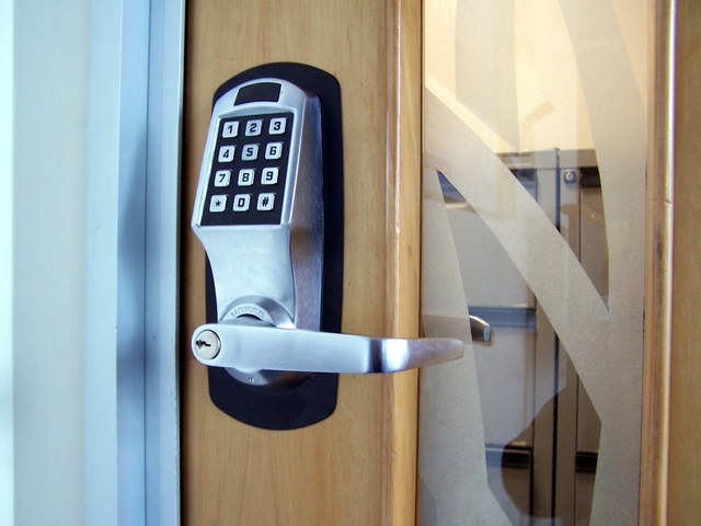 Professional Emergency locksmith Cincinnati Professional 24 hour locksmith in Cincinnati