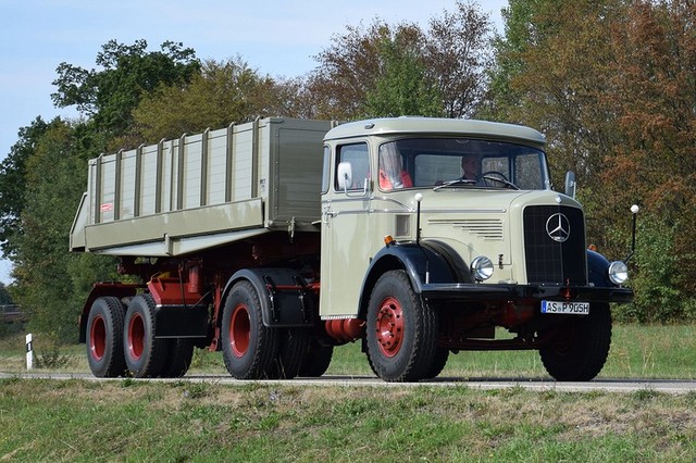 DSC 0302-BorderMaker LKW Veteranen Treffen Autohof WÃ¶rnitz 2015