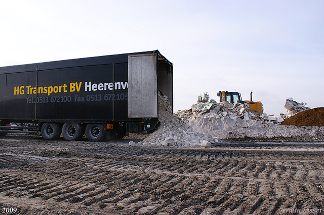 manfloor143 062-border S-U-P-E-R