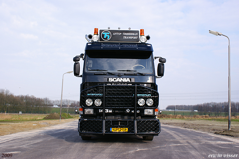 143sleeper 004-border S-U-P-E-R