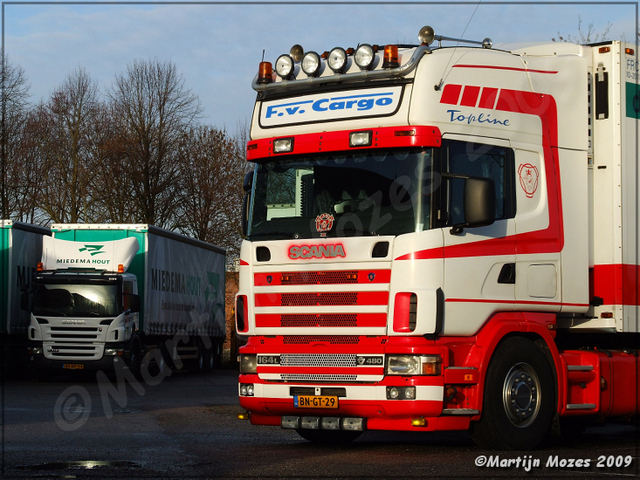 Miedema Hout Scania P310 & F Vrachtwagens