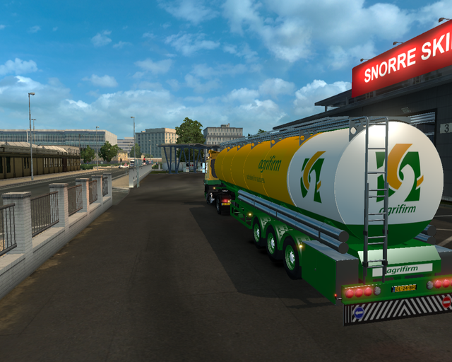 ets2 Daf CF lowroof 4x2 + Foodtrailer Agrifirm Foo prive skin ets2