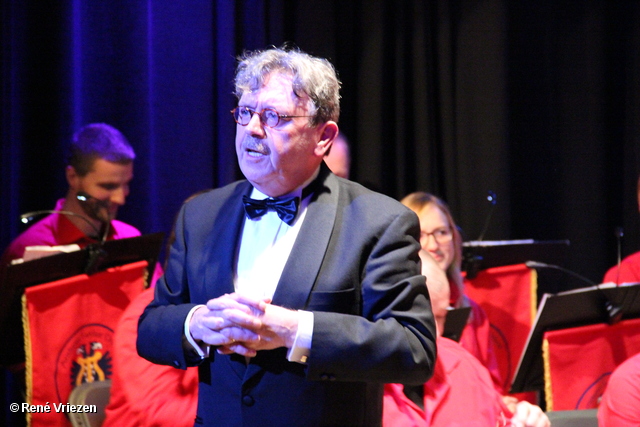 R,Th,B,Vriezen 20160110 0124 Arnhems Fanfare Orkest-Mzv Heijenoord NieuwJaarsConcert K13 Velp zondag 10 januari 2016